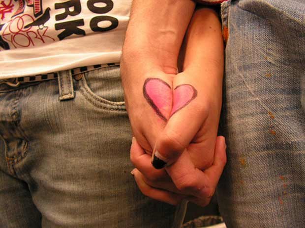 love heart trust1 - Aanso Hai Aankho Me....... - Love SMS